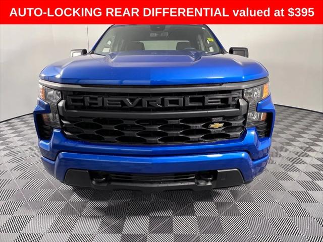 2023 Chevrolet Silverado 1500 4WD Crew Cab Short Bed Custom