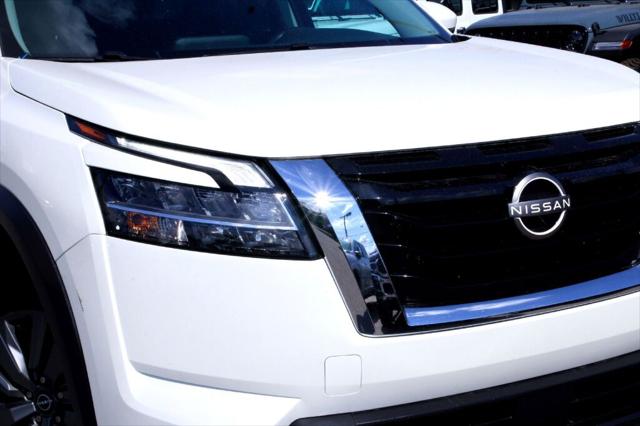 2022 Nissan Pathfinder SV 2WD 2022 Nissan Pathfinder SV 2WD