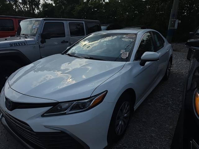2022 Toyota Camry LE Hybrid