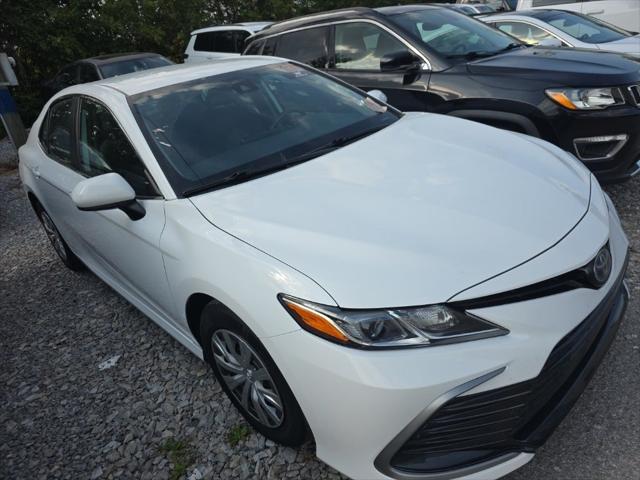 2022 Toyota Camry LE Hybrid