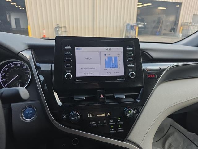 2022 Toyota Camry LE Hybrid
