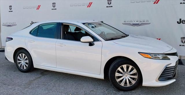 2022 Toyota Camry LE Hybrid