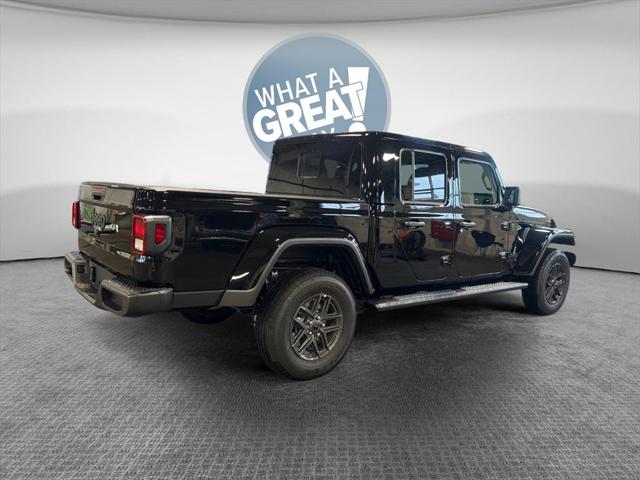 2025 Jeep Gladiator GLADIATOR SPORT S 4X4 2025 Jeep Gladiator GLADIATOR SPORT S 4X4