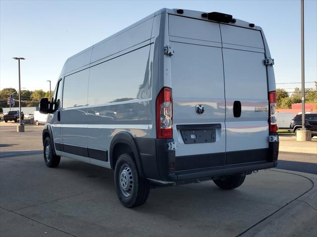 2025 RAM ProMaster 2500 Cargo Van Tradesman High Roof 159 WB w/Pass Seat