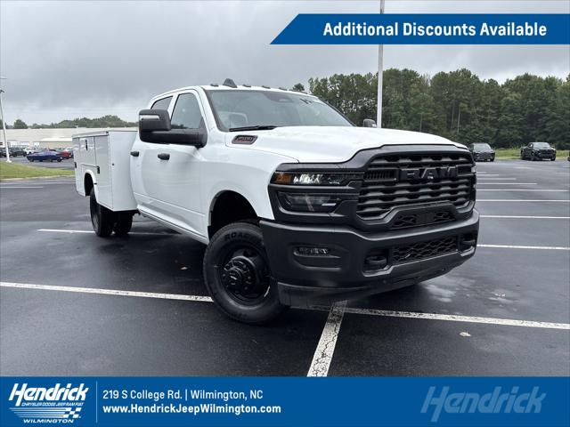 2025 RAM Ram 3500 Chassis Cab RAM 3500 TRADESMAN CREW CAB CHASSIS 4X4 60 CA