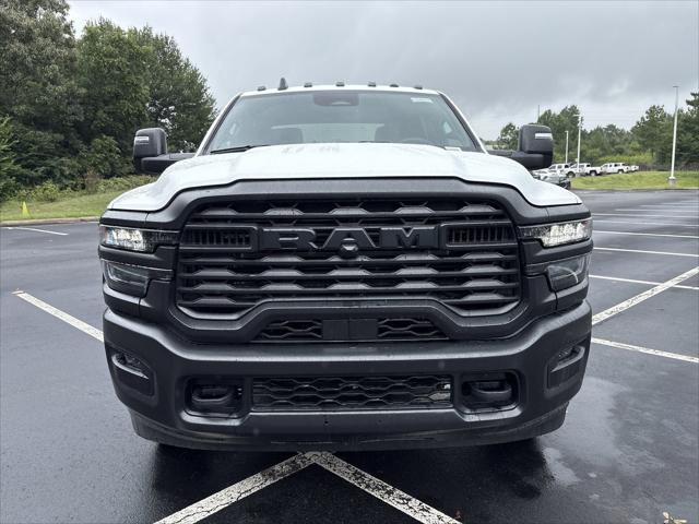 2025 RAM Ram 3500 Chassis Cab RAM 3500 TRADESMAN CREW CAB CHASSIS 4X4 60 CA