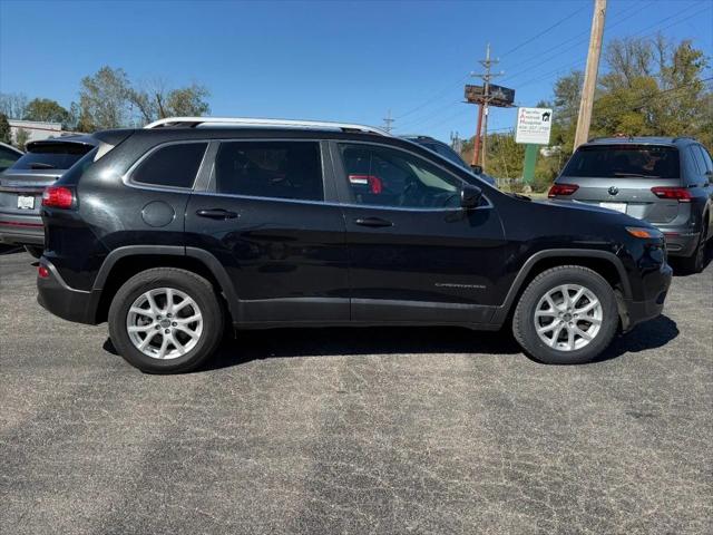 2016 Jeep Cherokee Latitude 2016 Jeep Cherokee Latitude