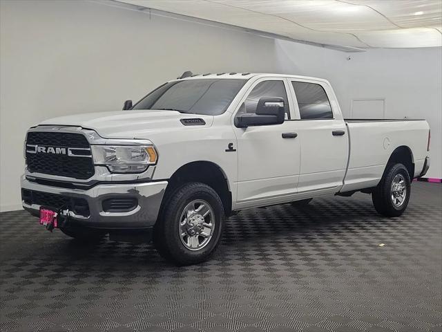 2024 RAM 3500 Tradesman Crew Cab 4x4 8 Box 2024 RAM 3500 Tradesman Crew Cab 4x4 8 Box