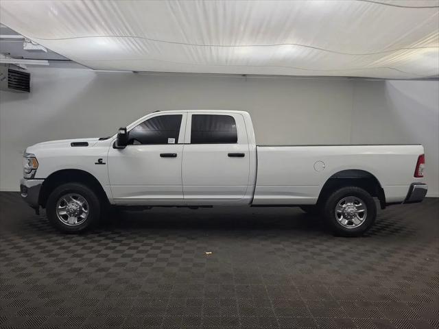 2024 RAM 3500 Tradesman Crew Cab 4x4 8 Box 2024 RAM 3500 Tradesman Crew Cab 4x4 8 Box
