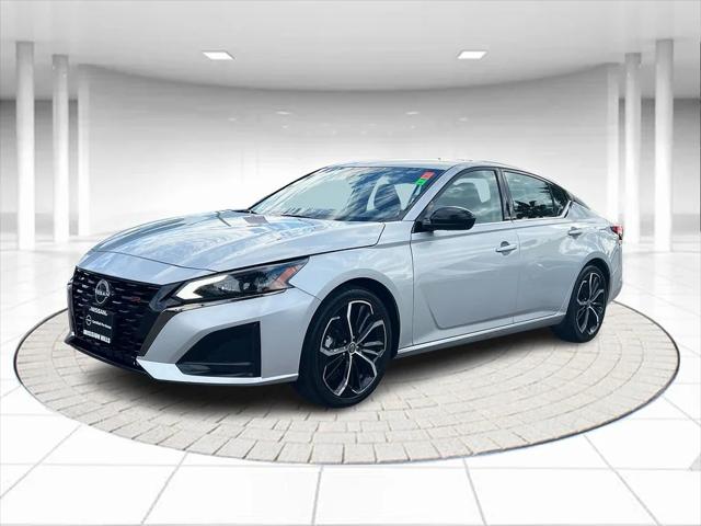 2023 Nissan Altima SR FWD