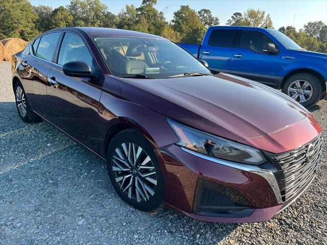 2024 Nissan Altima SV FWD