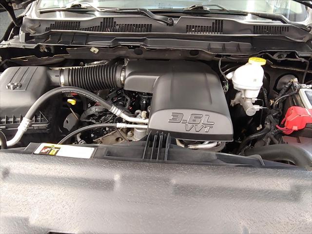 2023 RAM 1500 Classic SLT Crew Cab 4x4 57 Box 2023 RAM 1500 Classic SLT Crew Cab 4x4 57 Box