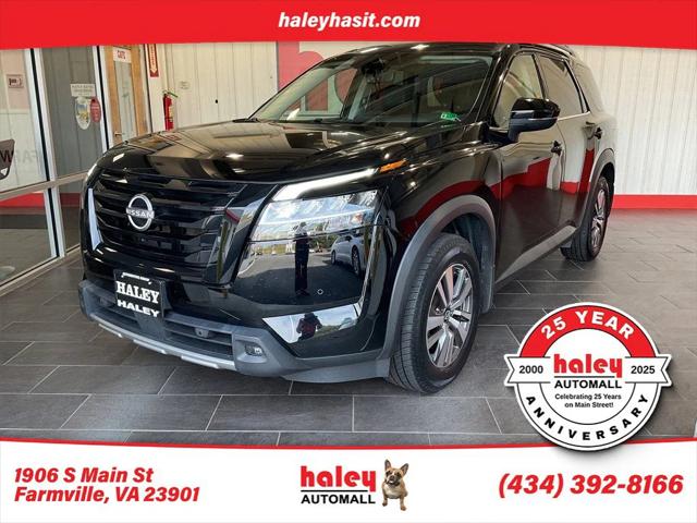 2023 Nissan Pathfinder SL FWD