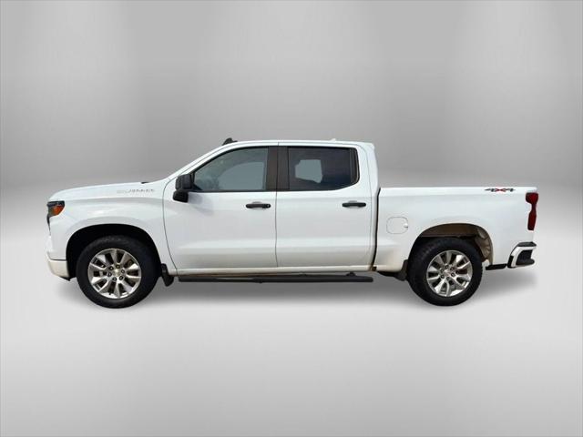 2022 Chevrolet Silverado 1500 4WD Crew Cab Short Bed Custom 2022 Chevrolet Silverado 1500 4WD Crew Cab Short Bed Custom