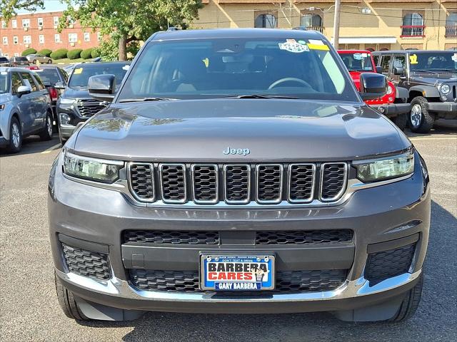 2023 Jeep Grand Cherokee L Laredo 4x4 2023 Jeep Grand Cherokee L Laredo 4x4