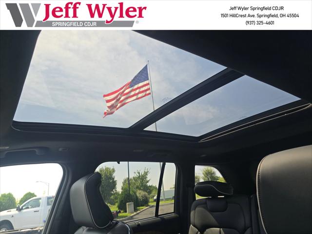 2025 Jeep Grand Cherokee GRAND CHEROKEE SUMMIT RESERVE 4X4