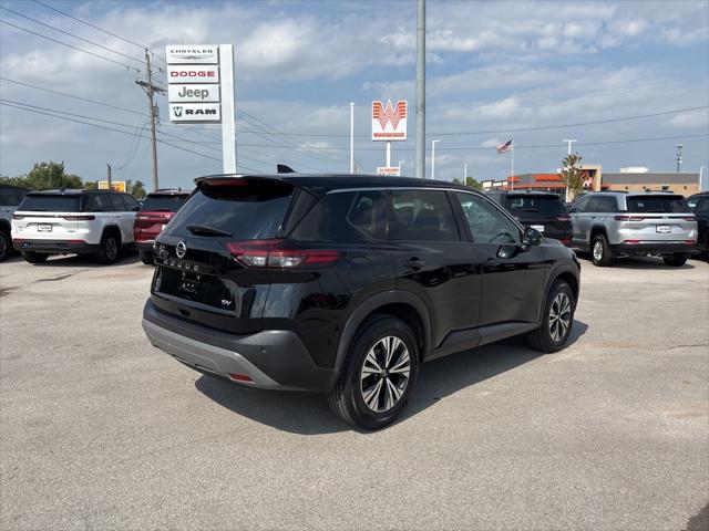 2021 Nissan Rogue SV FWD