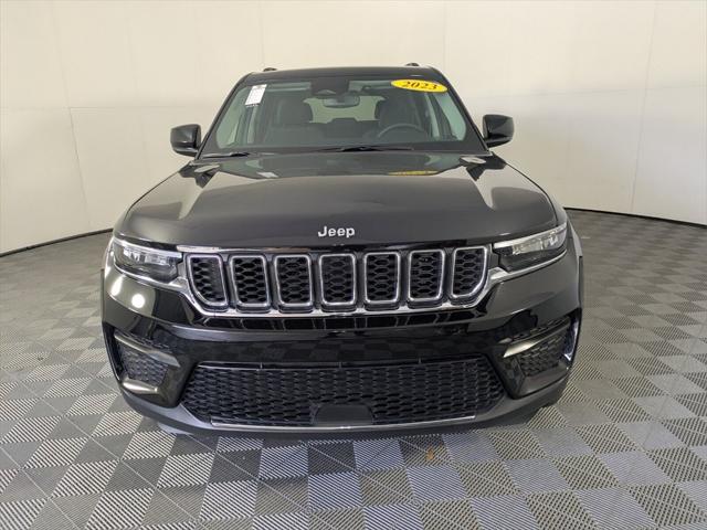 2023 Jeep Grand Cherokee Laredo 4x2 2023 Jeep Grand Cherokee Laredo 4x2