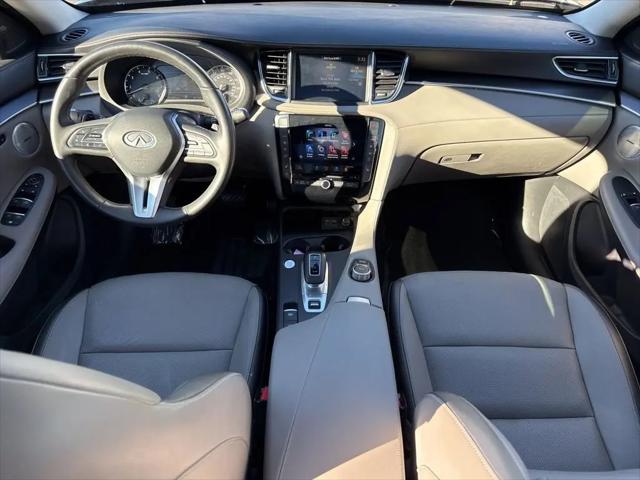 2024 INFINITI QX50 LUXE