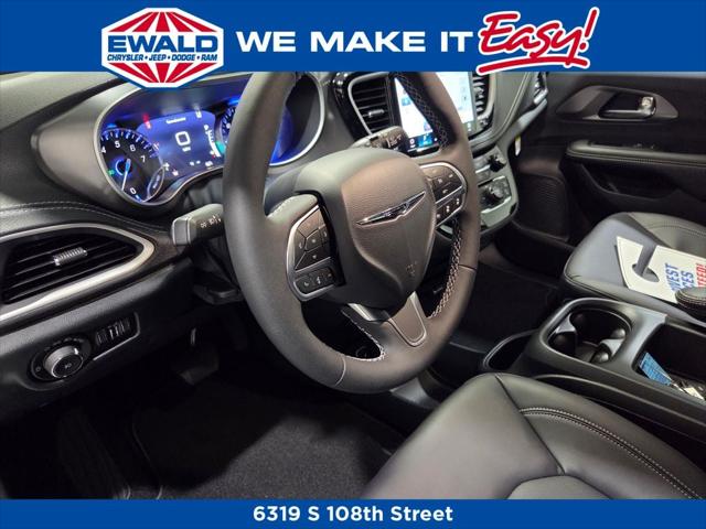 2026 Chrysler Pacifica PACIFICA SELECT AWD