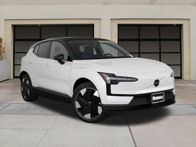 2025 Volvo EX30 Plus Twin Motor Performance, Fully electric