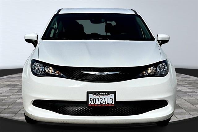 2022 Chrysler Voyager LX 2022 Chrysler Voyager LX