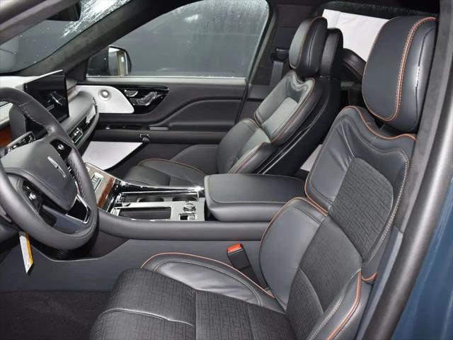 2025 Lincoln Aviator Black Label