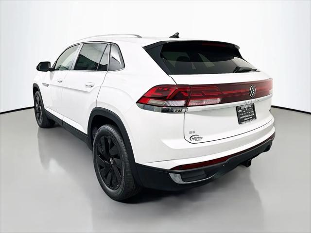 2026 Volkswagen Atlas Cross Sport SE with Technology