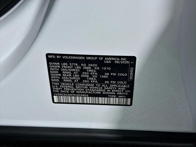 2026 Volkswagen Atlas Cross Sport SE with Technology