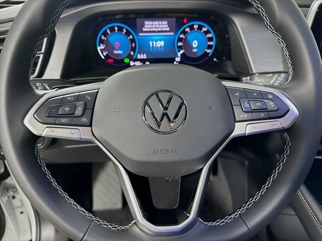 2026 Volkswagen Atlas Cross Sport SE with Technology