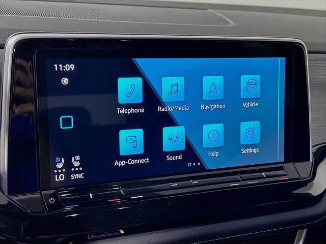 2026 Volkswagen Atlas Cross Sport SE with Technology