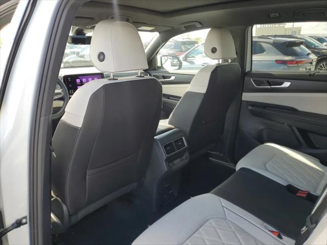 2026 Volkswagen Atlas Cross Sport SEL Premium R-Line