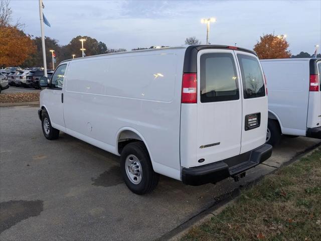 2025 Chevrolet Express Cargo Van RWD 2500 Extended Wheelbase WT