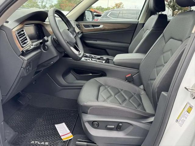 2026 Volkswagen Atlas SE with Technology