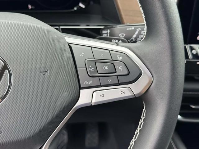 2026 Volkswagen Atlas SE with Technology