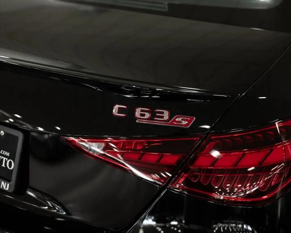 2024 Mercedes-Benz AMG C 63 S E Performance