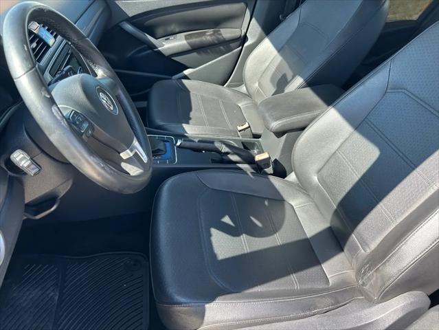 2014 Volkswagen Passat 1.8T Wolfsburg Edition