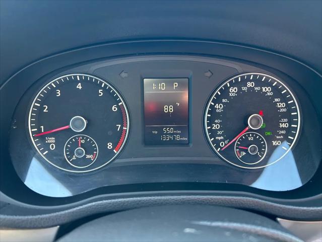 2014 Volkswagen Passat 1.8T Wolfsburg Edition