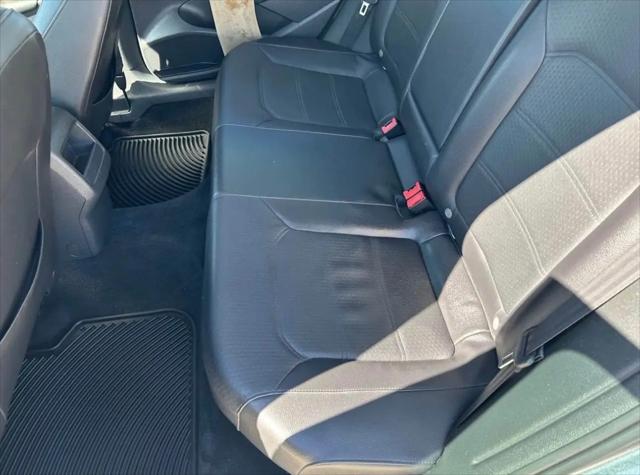 2014 Volkswagen Passat 1.8T Wolfsburg Edition