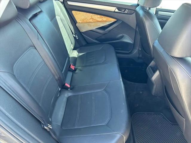 2014 Volkswagen Passat 1.8T Wolfsburg Edition