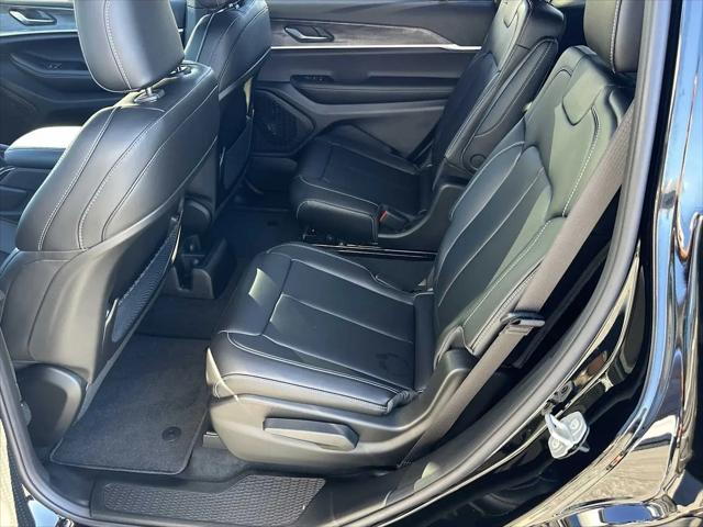 2025 Jeep Grand Cherokee L Limited 4x2