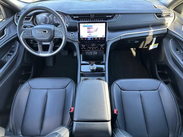 2025 Jeep Grand Cherokee L Limited 4x2