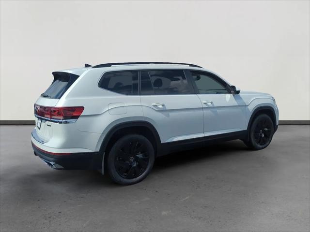 2026 Volkswagen Atlas SE with Technology