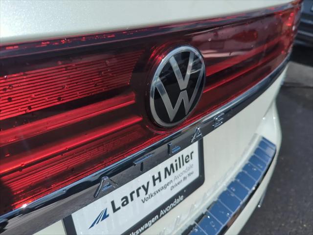 2026 Volkswagen Atlas SE with Technology