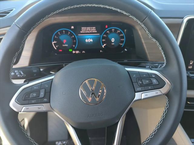 2026 Volkswagen Atlas SE with Technology