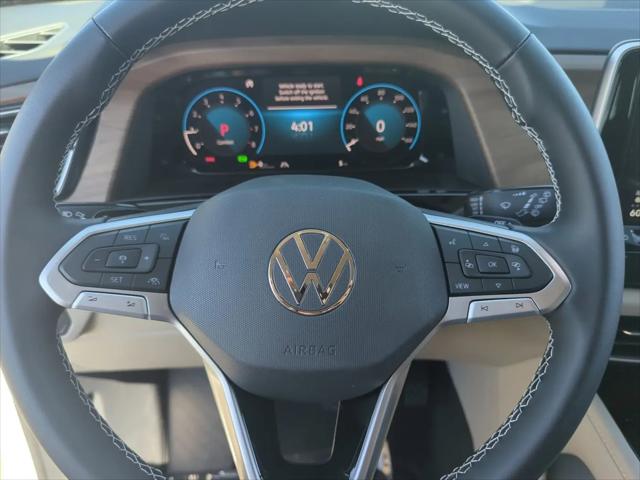 2026 Volkswagen Atlas SE with Technology