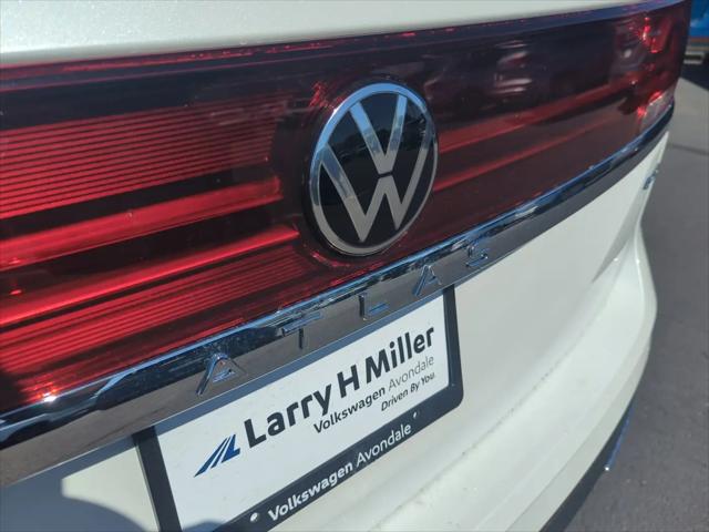 2026 Volkswagen Atlas SE with Technology