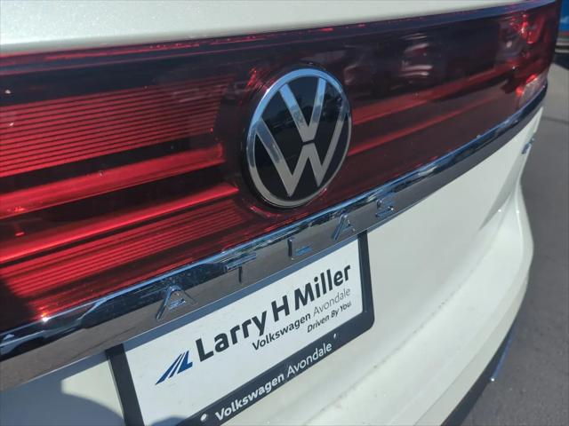 2026 Volkswagen Atlas SE with Technology