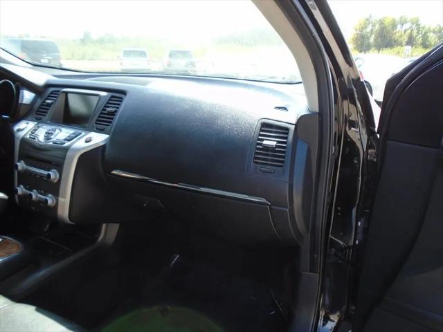 2011 Nissan Murano LE