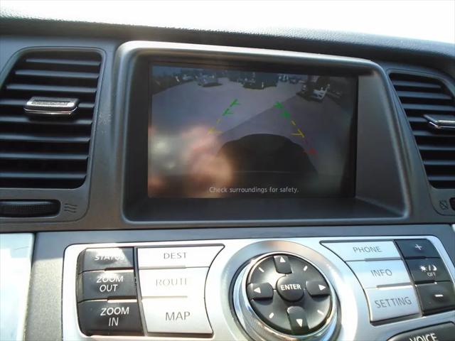2011 Nissan Murano LE